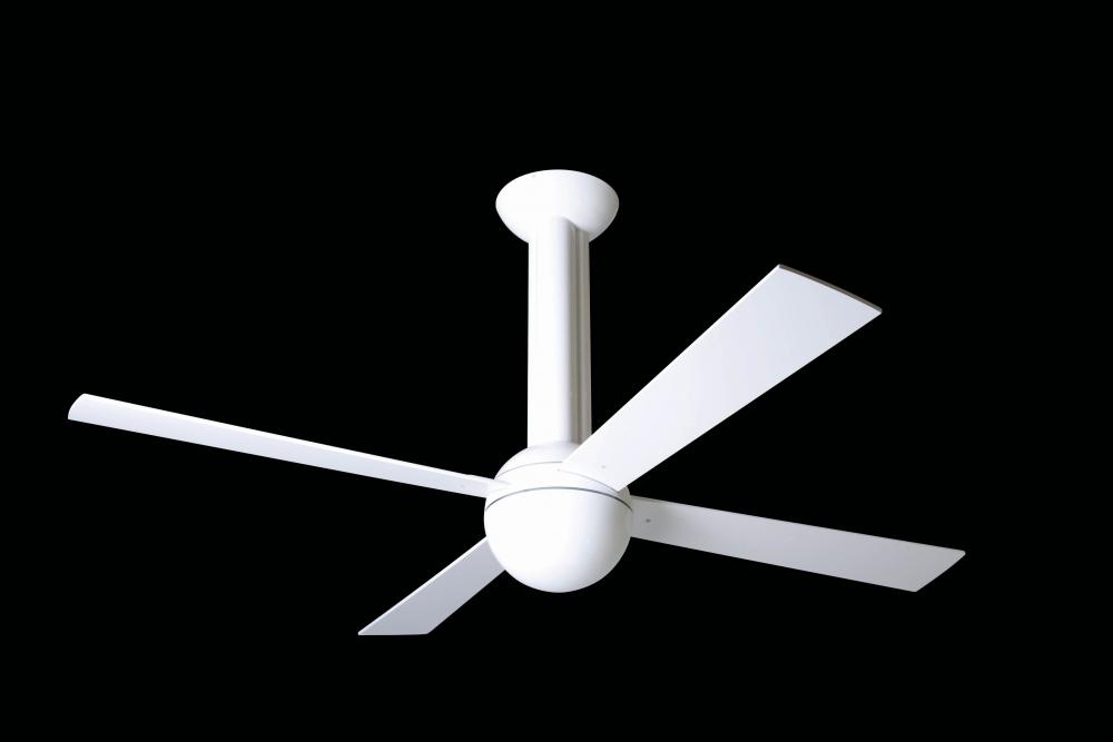 Stratos Fan; Gloss White Finish; 52" Maple Blades; No Light; Handheld Remote Control (2-wire)